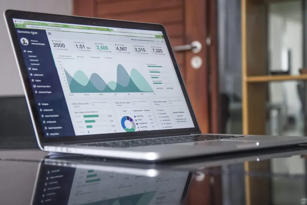 Data-Analytics-Coding.webp Data-Analytics-Coding.webp